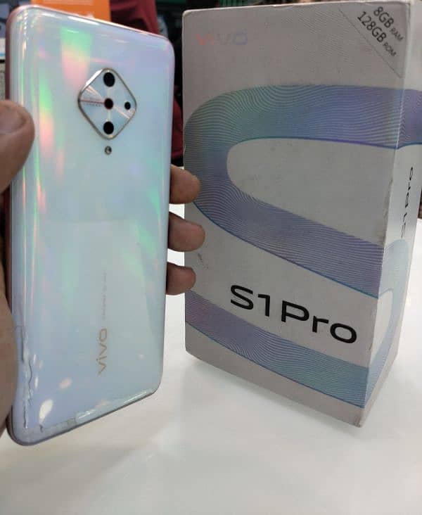 URGENT SELL VIVO S1 PRO 128/8+4 WITH BOX OFFICIAL PTA APPROVED 3