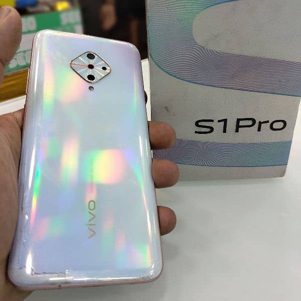 URGENT SELL VIVO S1 PRO 128/8+4 WITH BOX OFFICIAL PTA APPROVED 4