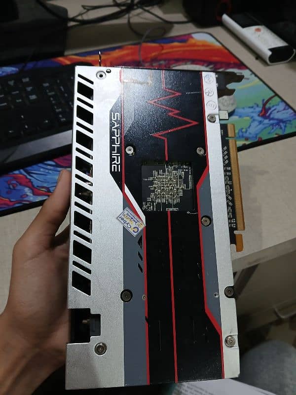 Rx580 faulty with faulty ram for sale only 5k price is final 1