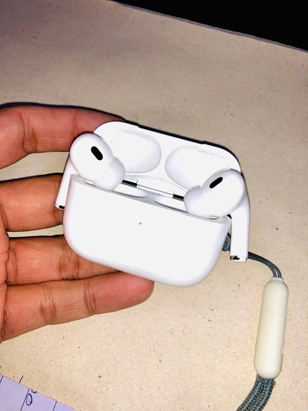 Apple Air pods pro 2nd generation 0