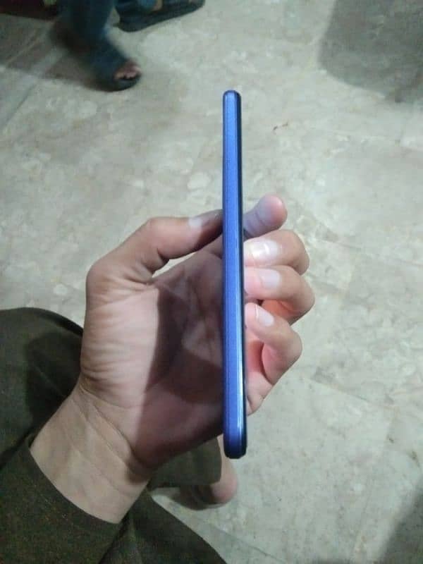 Vivo Y21A 4