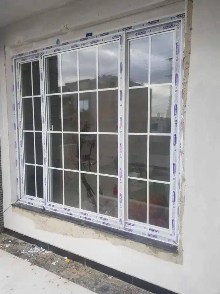 aluminium window/upvc door/glass work/partition/upvc window/cabine 4