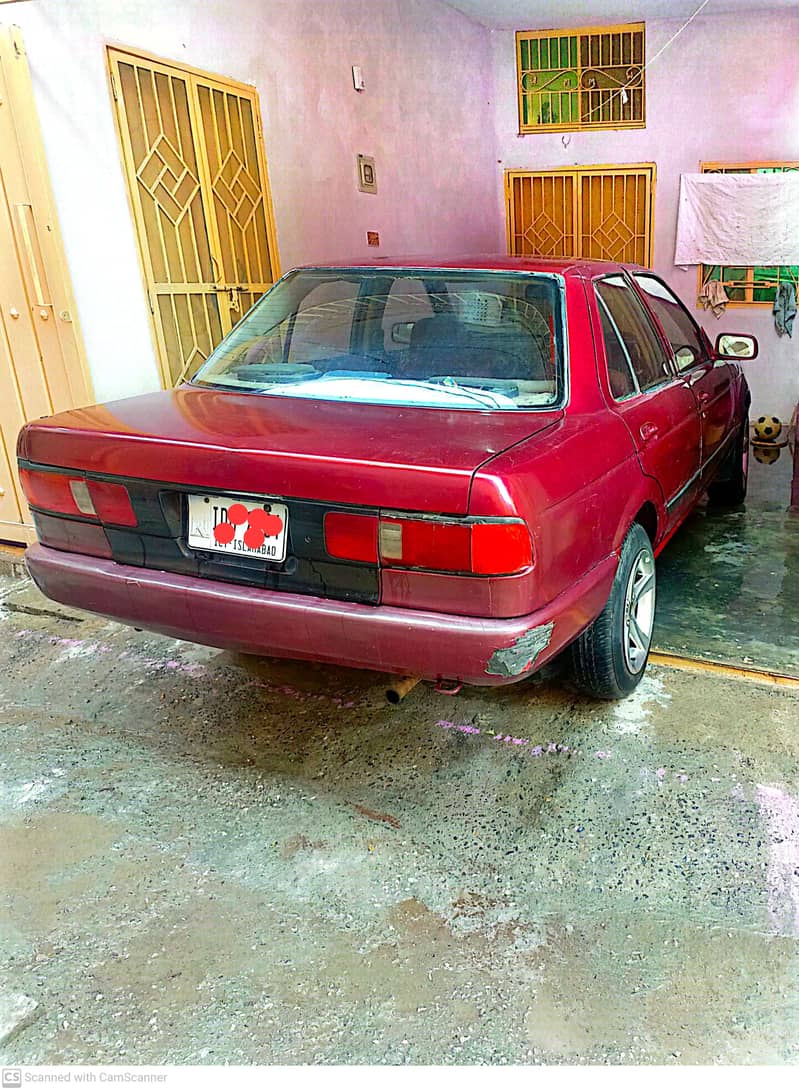 Nissan Sunny 1990 Sedan 2