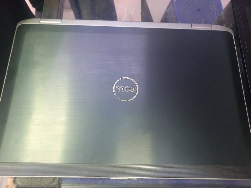 Dell Latitude E6530 core i7 Laptop 6