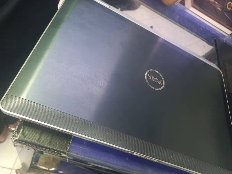 Dell Latitude E6530 core i7 Laptop 7