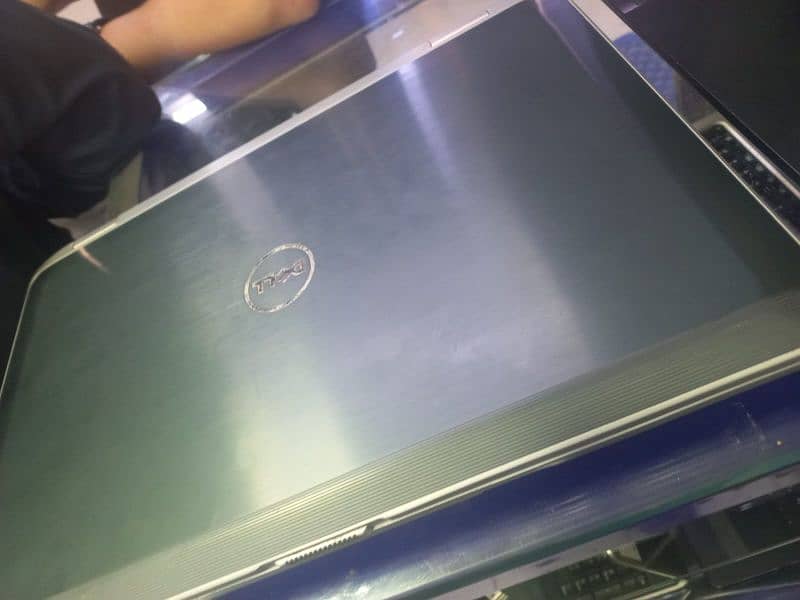 Dell Latitude E6530 core i7 Laptop 8