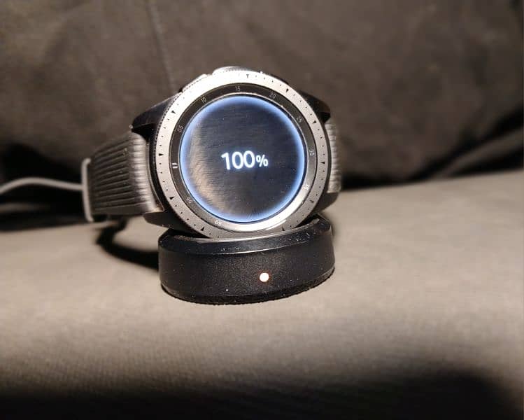 Samsung Galaxy Watch SMR-810 0