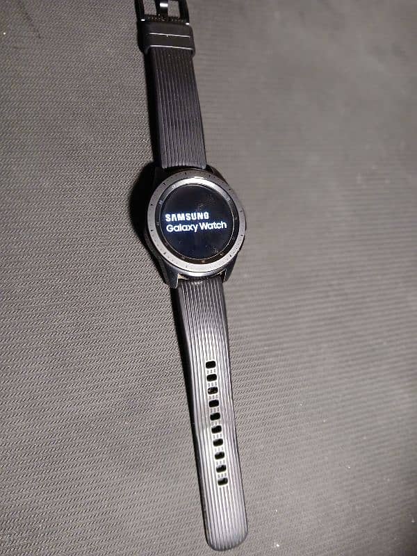 Samsung Galaxy Watch SMR-810 1