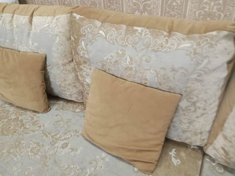 5 seater sofa set  low price no bargening 3