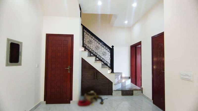 Ideal 5 Marla House Available In Bahria Orchard Phase 1, Lahore 18