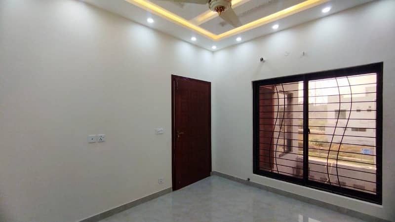 Ideal 5 Marla House Available In Bahria Orchard Phase 1, Lahore 31