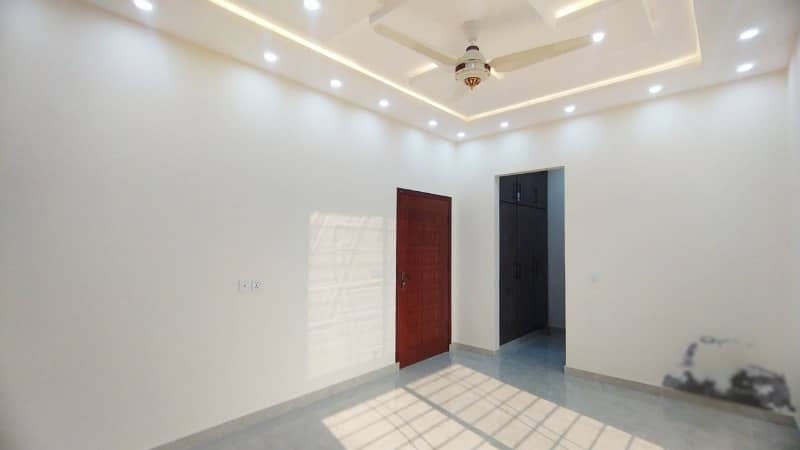 Ideal 5 Marla House Available In Bahria Orchard Phase 1, Lahore 33