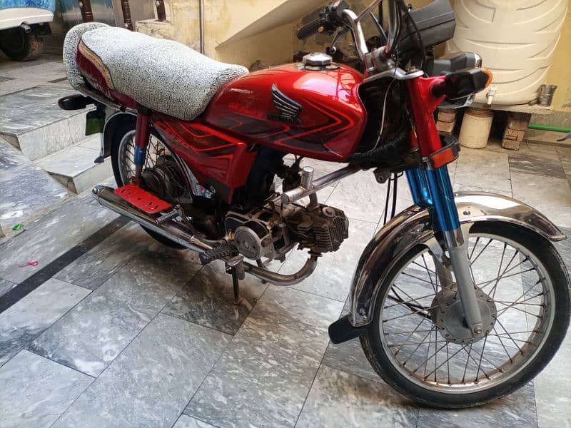 Honda cd70 2018 4