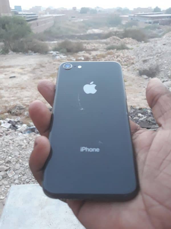 i phone 8 64GB 3