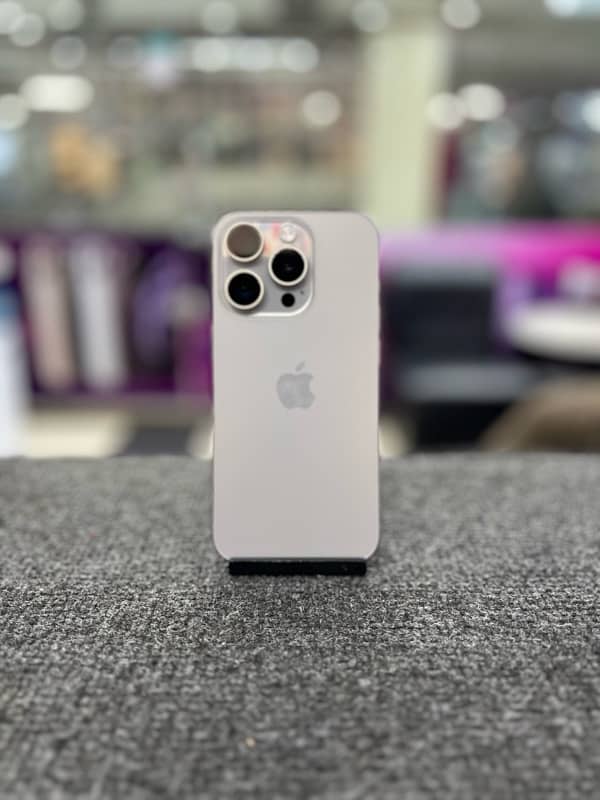 iPhone 15 Pro 256gb HK NON PTA 4