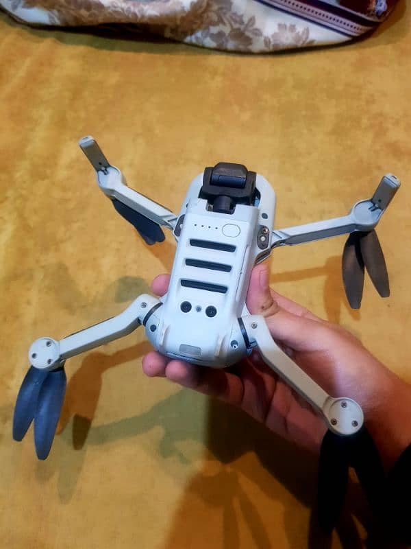 Dji mavic mini in good condition 3