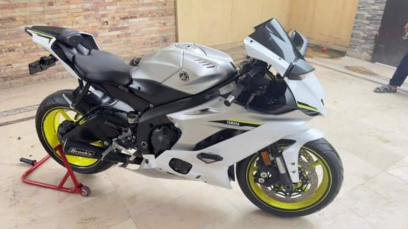 Yamaha Yzf-R6 2017 0