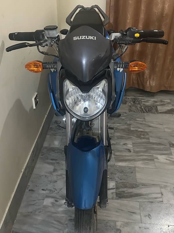 Suzuki gsx 125 4