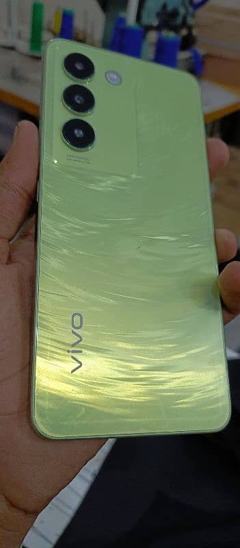 vivo y100 8+8 256 0