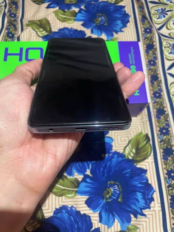 Infinix Hot 40 pro 16/256Gb 0