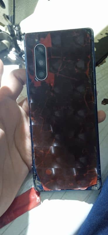 Sonyxperia 5back damage used 6 64 all ok non pta exchange possible 2