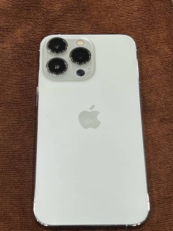 I phone (13 pro jv) white 1