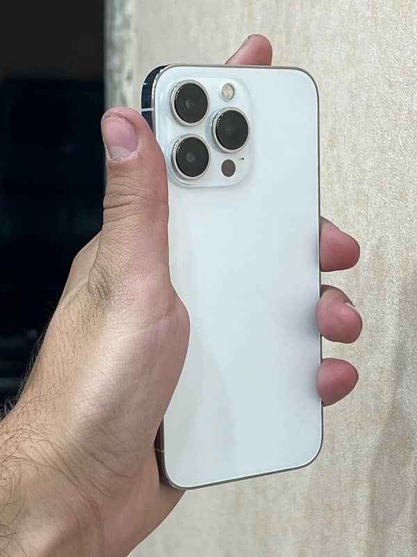 I phone (13 pro jv) white 2