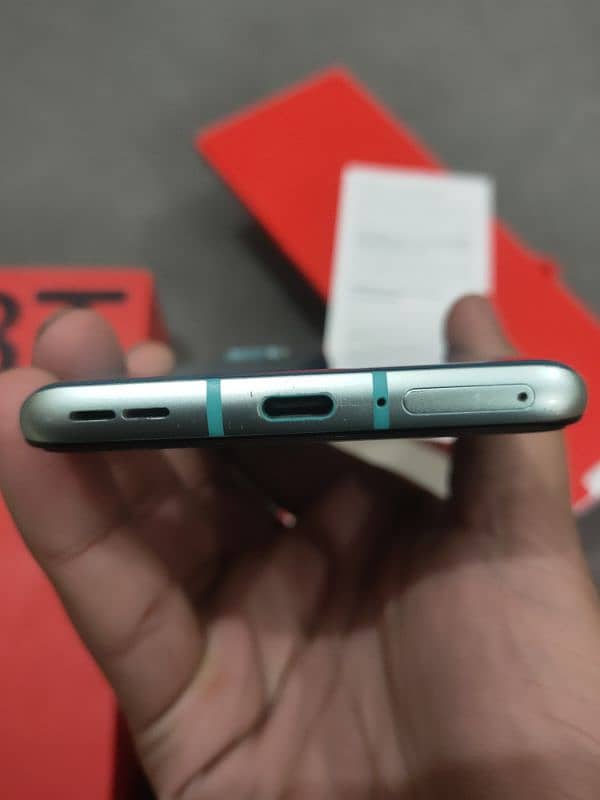 OnePlus 8T with Box & Charge 2