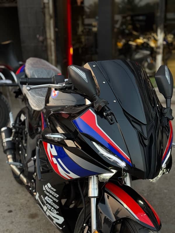 BMW S1000rr Replica (400cc) Dual Cylinder 3