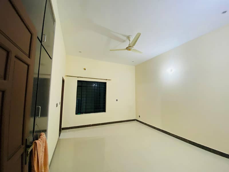 10 Marla beautiful House for RENT in bahria town phase 8 RWP 6