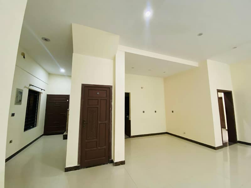 10 Marla beautiful House for RENT in bahria town phase 8 RWP 9