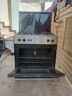 oven with three burner