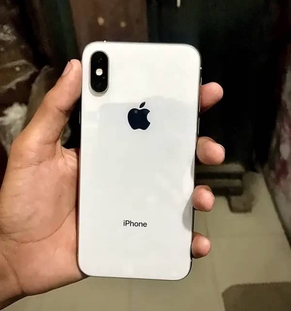 Iphone Xs Non PTA 64 GB In good condition 0