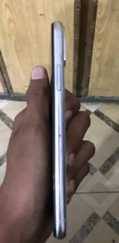 Iphone Xs Non PTA 64 GB In good condition 6