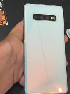 Samsung Galaxy S10 plus panel