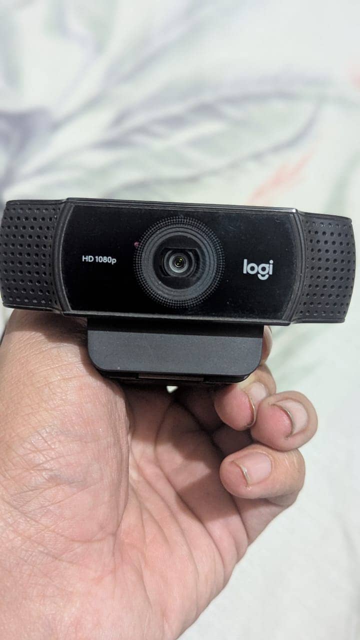 Logi tech C922 PRO HD STREAM WEBCAM 3