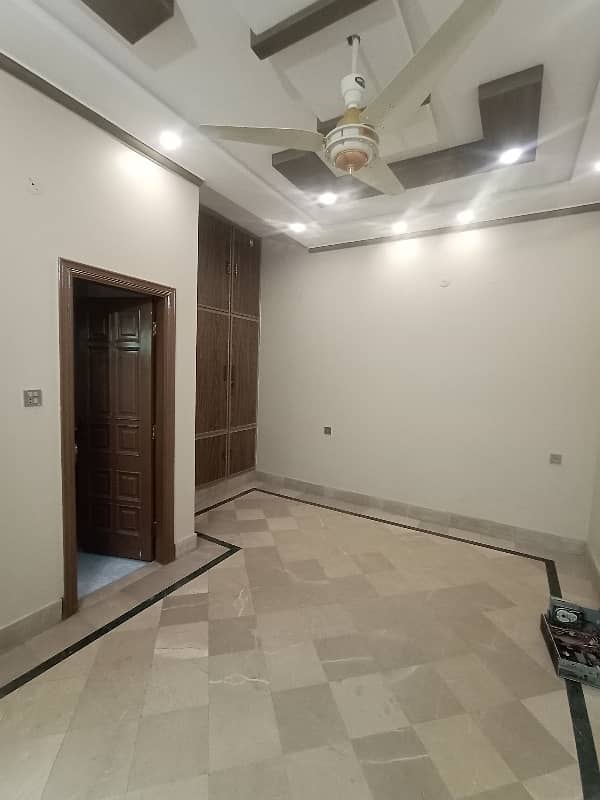 11 Marla Upper Portion Available For Rent In Khayaban Garden Sargodha Road 3