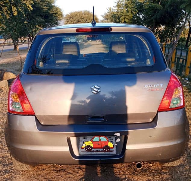 Suzuki Swift 2011 5