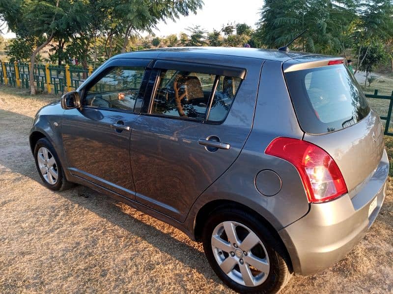 Suzuki Swift 2011 13