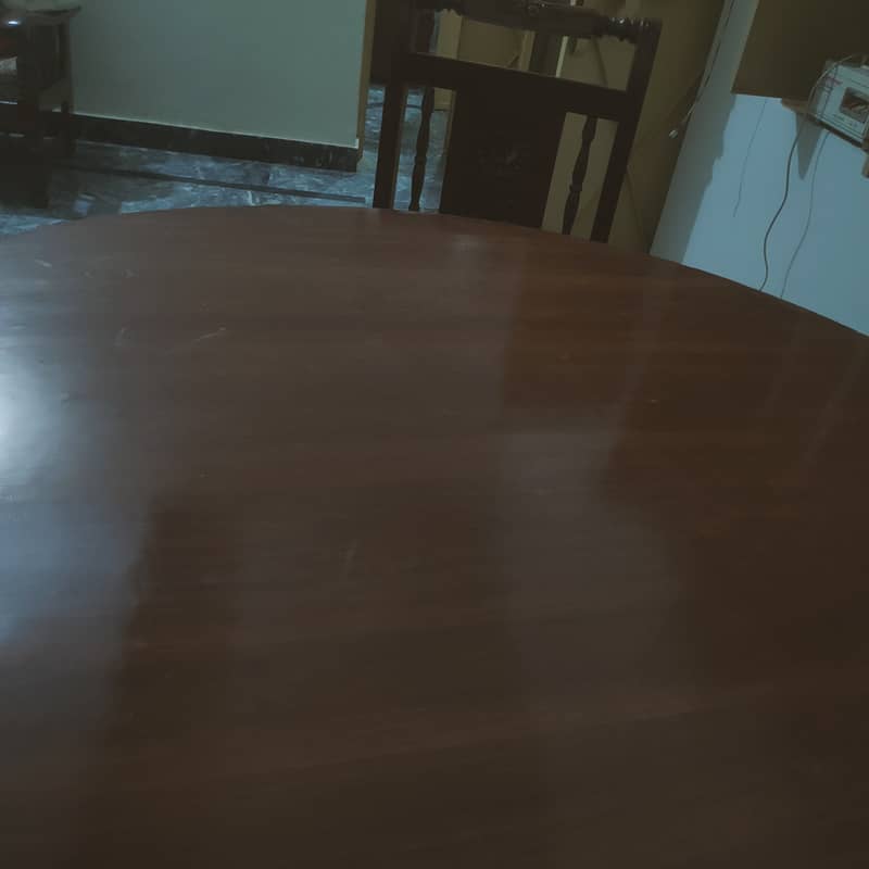 Dinning table  5 chair with 1  round table used for sale 1