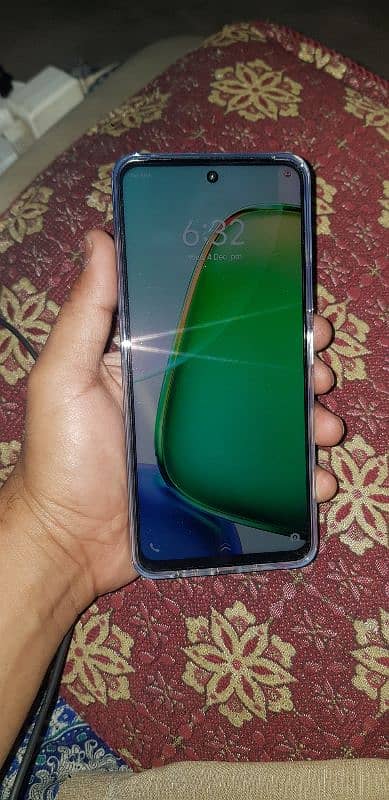 vivo Y28 8/128 Only Box Open 1