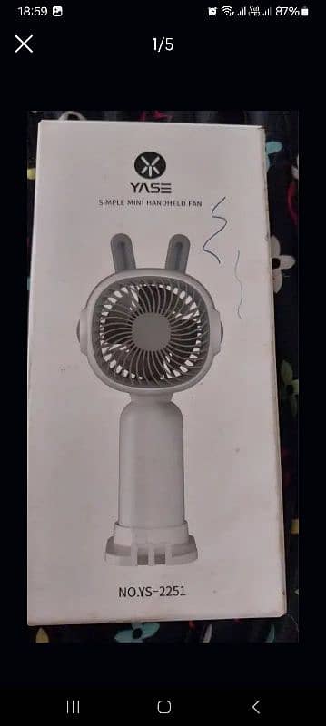 Simple Mini Handled Fan 2