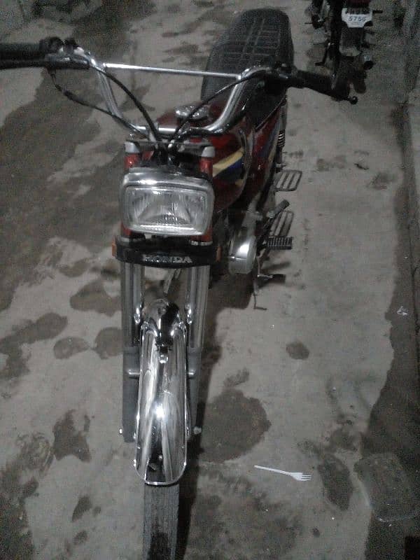 hondacg 125 2003 karachi num 4