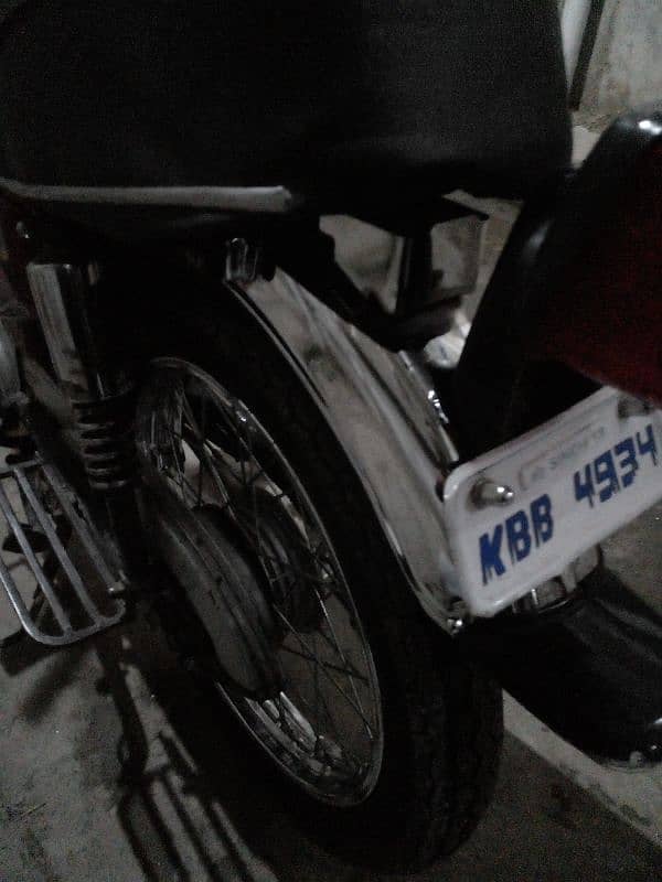 hondacg 125 2003 karachi num 6