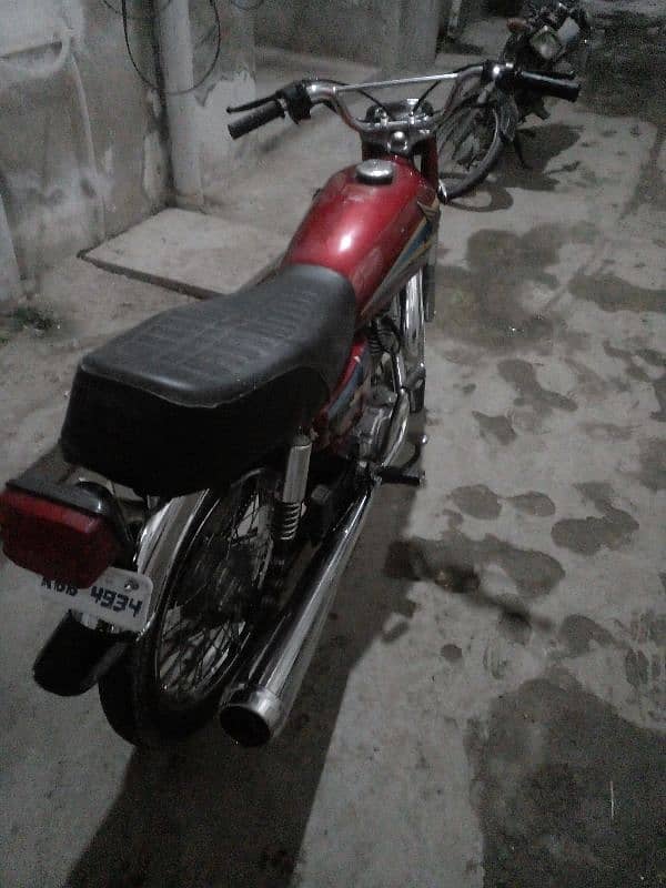 hondacg 125 2003 karachi num 7