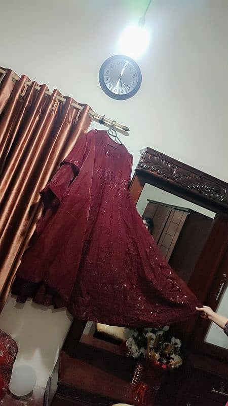 maroon maxi with dopta 3