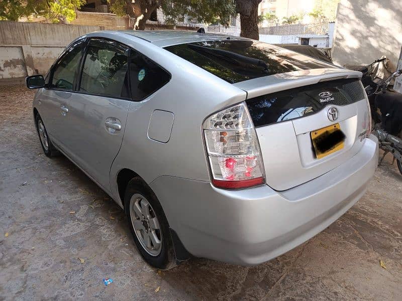 Toyota Prius 2011 reg 2014 5