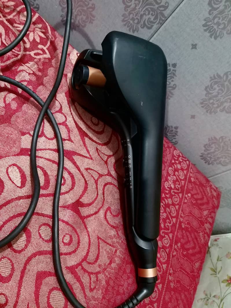 BaByliss Automatic Hair Curler 7