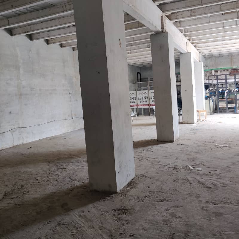 Warehouse On Main Bedian Road Near Dolmen Mall DHA Phase 6 3