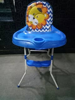 Baby high chair/ Feeding chair.